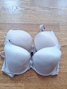 Victoria Secret Bra 34D